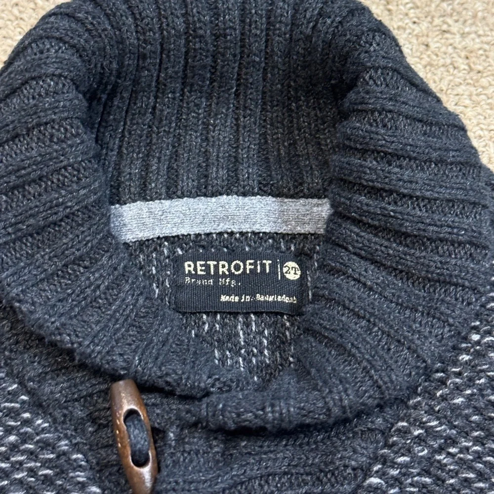 Retrofit: Boy Knit Long Sleeve Gray / Navy Pullover Sweater, Size 2T